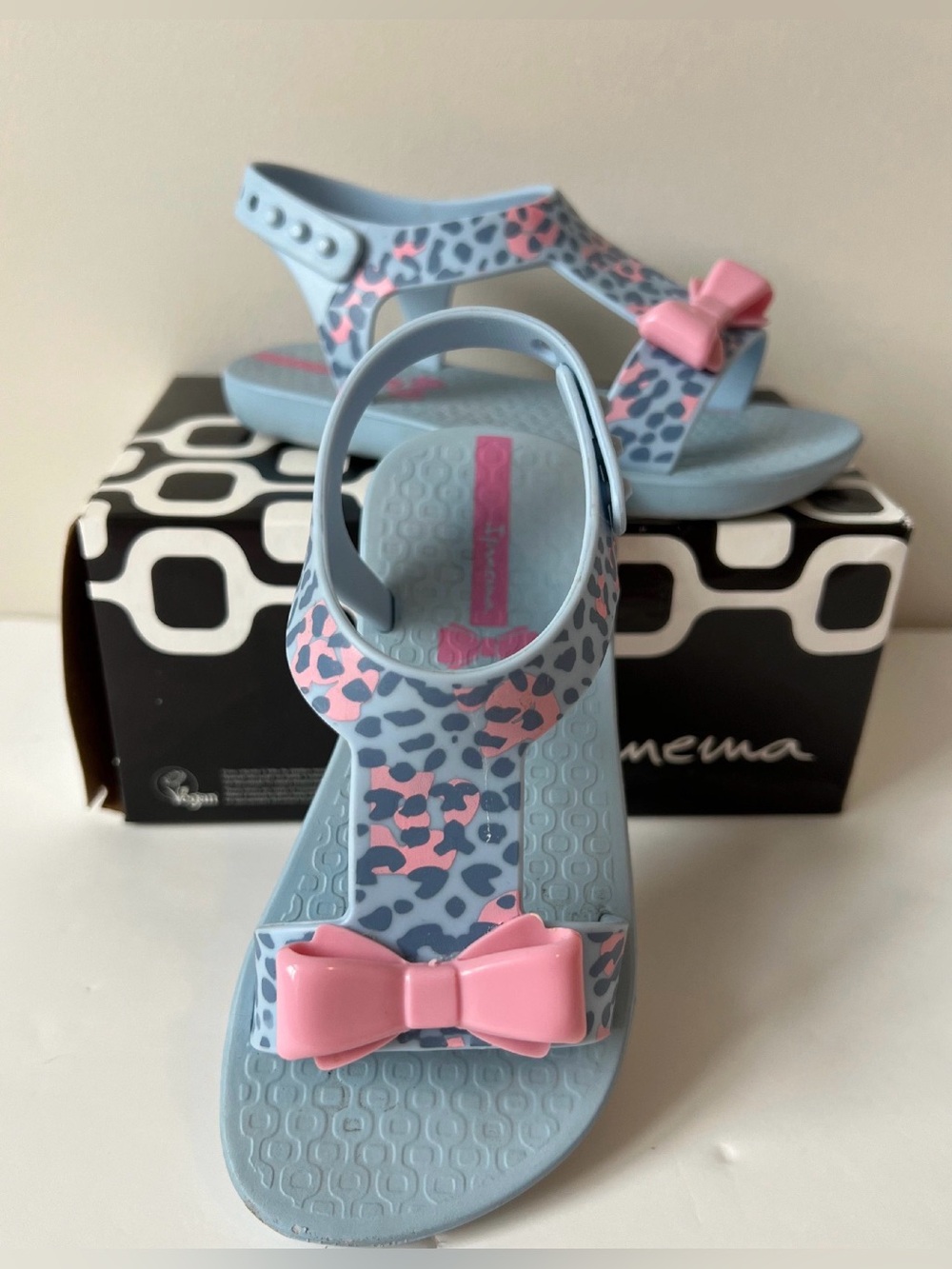 Ipanema Cheetah Bow Sandals Jelly T-Strap Size 6 (see description)